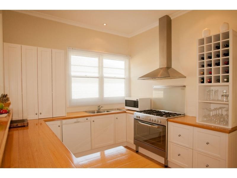Flora Hill VIC 3550