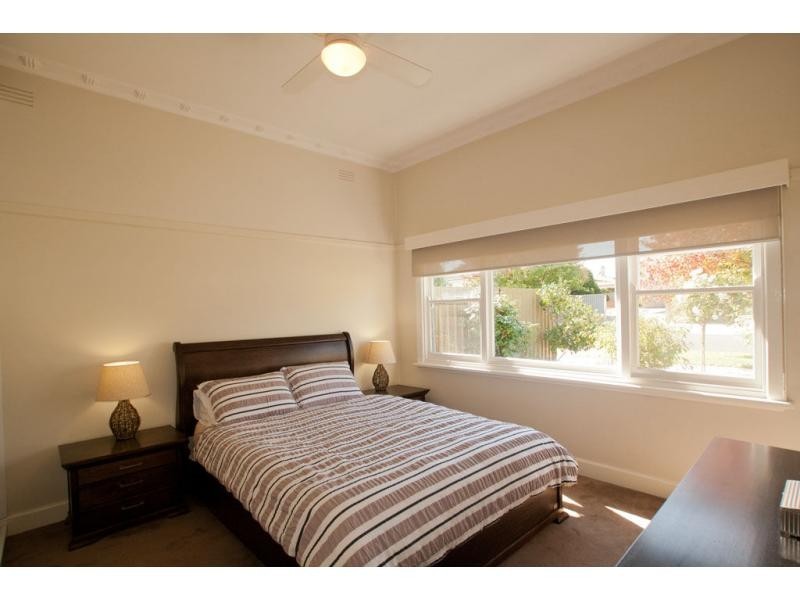 Flora Hill VIC 3550