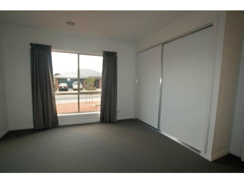 18 Victoria Street, Kangaroo Flat VIC 3555