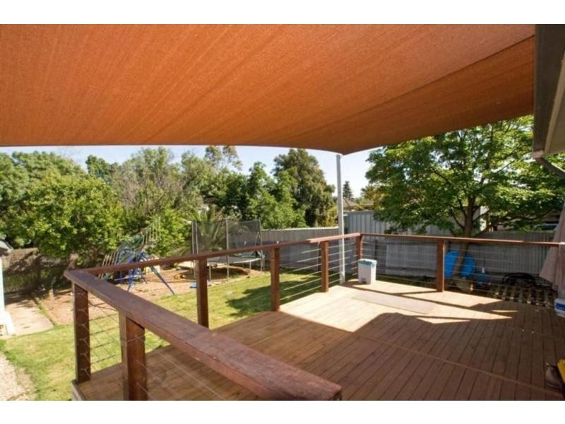 10 Albion Street, Kennington VIC 3550