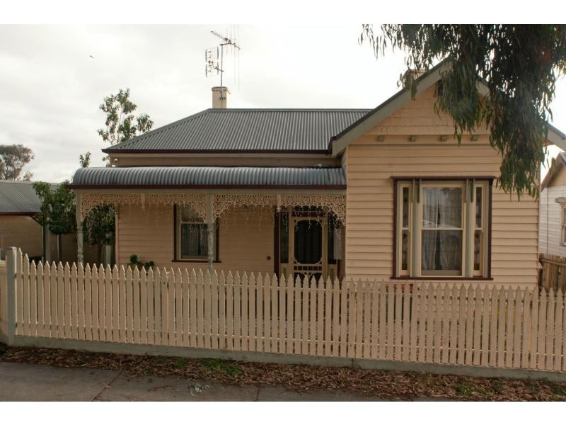 8 Webster Street, Ironbark VIC 3550