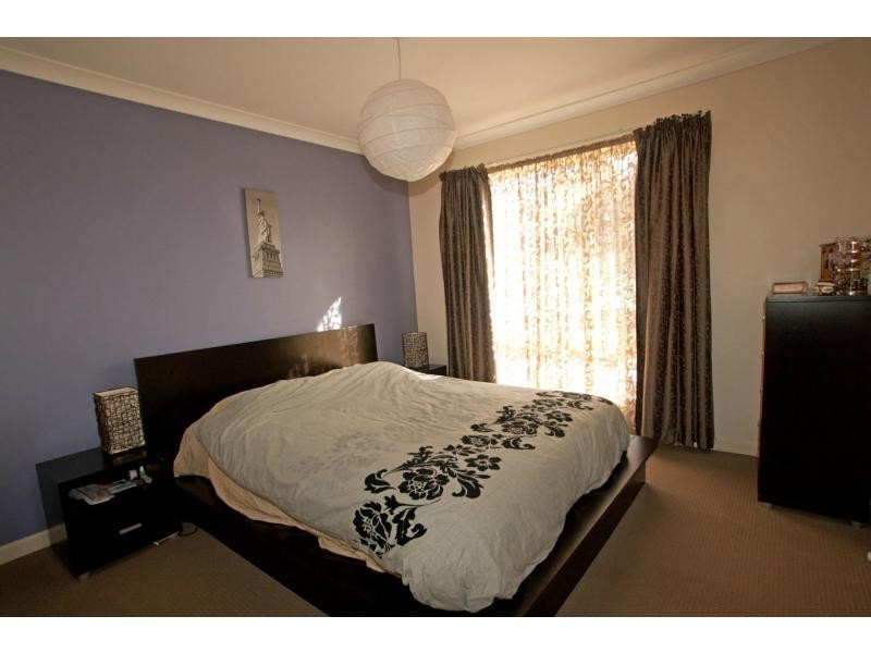 17 Esler Street, California Gully VIC 3556