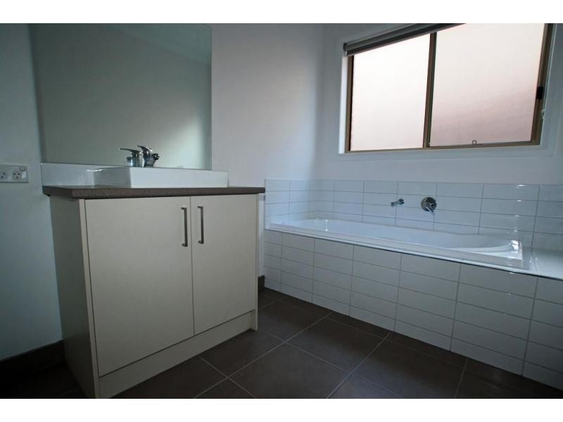 5A Noble Court, Kangaroo Flat VIC 3555