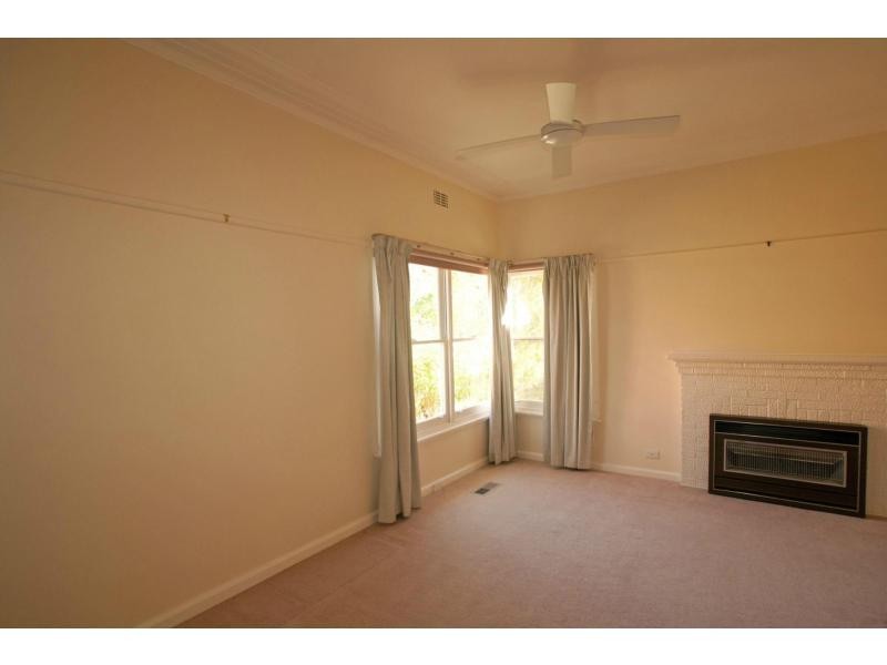 237 Carpenter Street, Spring Gully VIC 3550