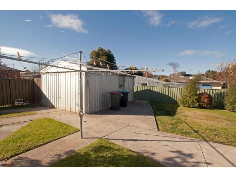237 Carpenter Street, Spring Gully VIC 3550