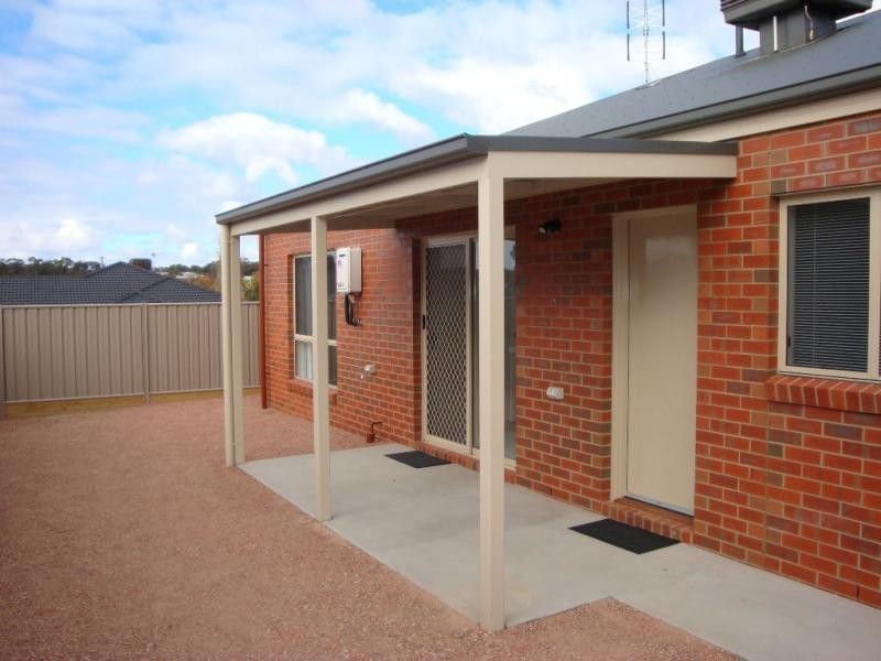 16 Victoria Avenue, Kangaroo Flat VIC 3555