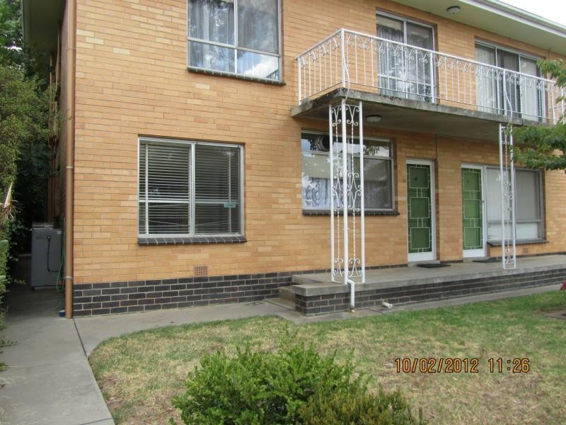 4/10 Brodie Street, Quarry Hill VIC 3550