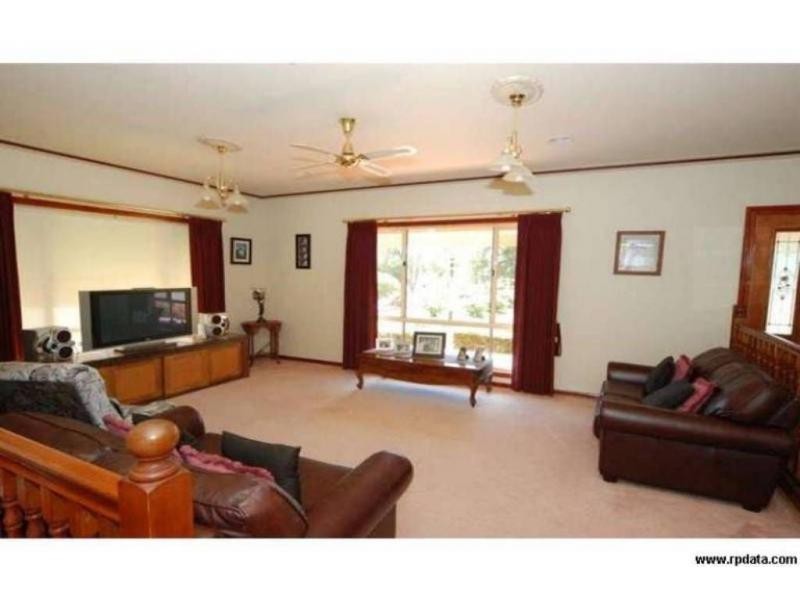 6 Stephen Court, Maiden Gully VIC 3551