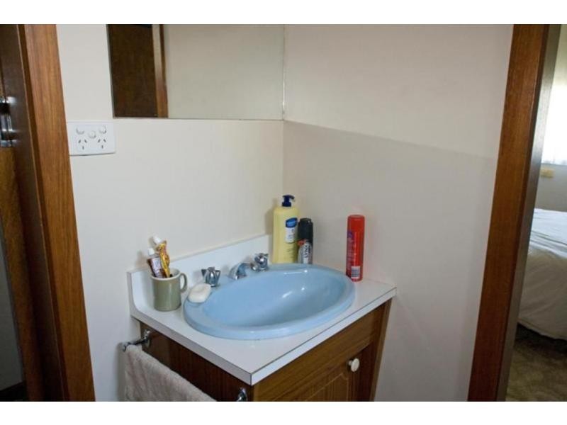 Flora Hill VIC 3550