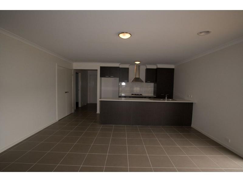 18 Crossley Avenue, Epsom VIC 3551