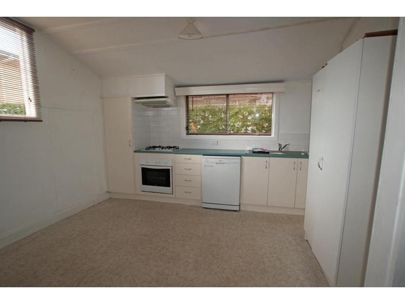 11. Graham Street, Quarry Hill VIC 3550