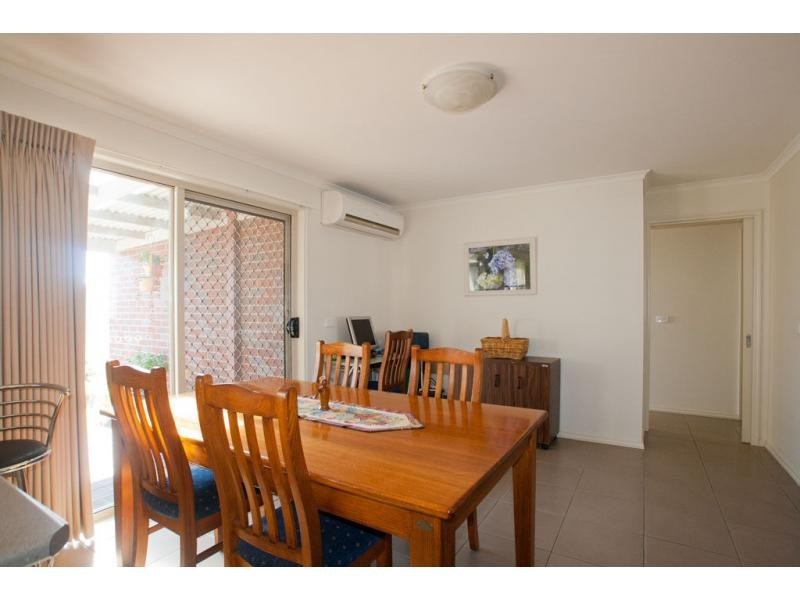 11 Elizabeth Street, Kangaroo Flat VIC 3555