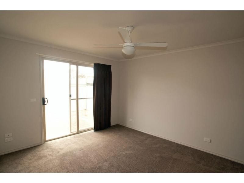 18B Elizabeth Street, Kangaroo Flat VIC 3555