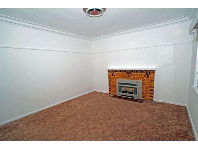 6 Bendigo Crescent, Flora Hill VIC 3550