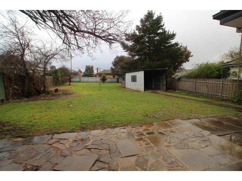 6 Bendigo Crescent, Flora Hill VIC 3550