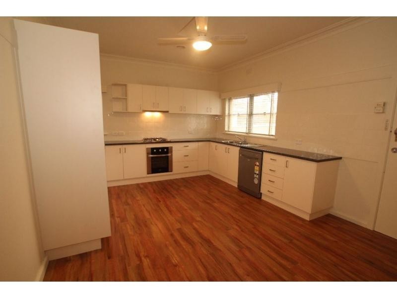 5 Ewing Court, Flora Hill VIC 3550