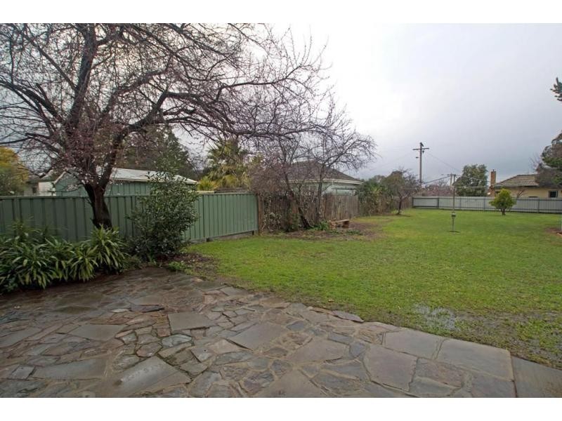 .6 Bendigo Crescent, Flora Hill VIC 3550