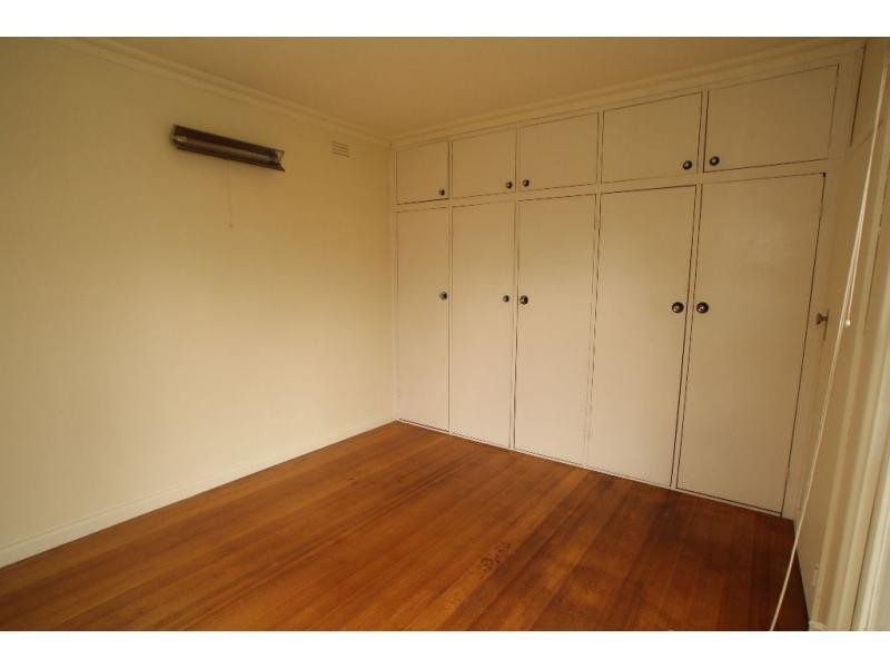 .5 Ewing Avenue, Flora Hill VIC 3550