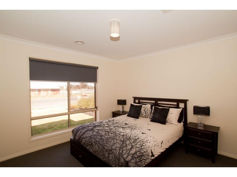 Epsom VIC 3551