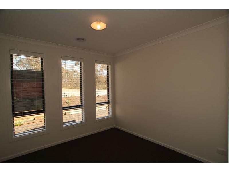 9 Eaglewood Way, Jackass Flat VIC 3556