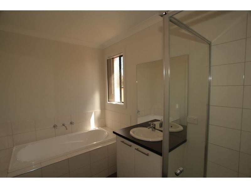 9 Eaglewood Way, Jackass Flat VIC 3556