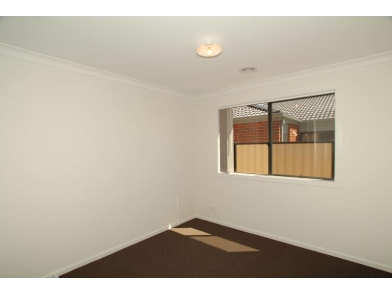 9 Eaglewood Way, Jackass Flat VIC 3556