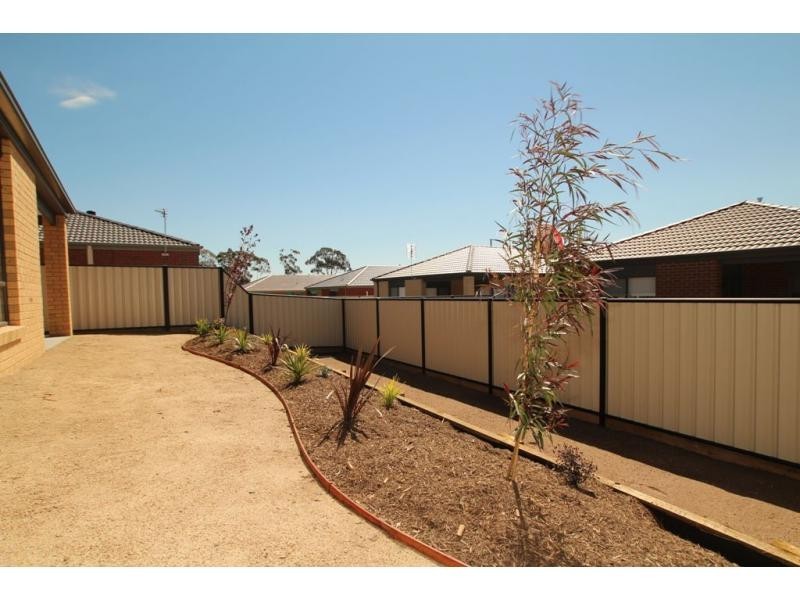 9 Eaglewood Way, Jackass Flat VIC 3556
