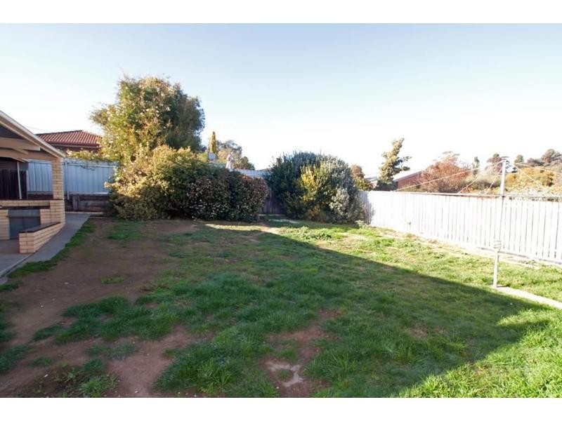 .33 Curtin Street, Flora Hill VIC 3550