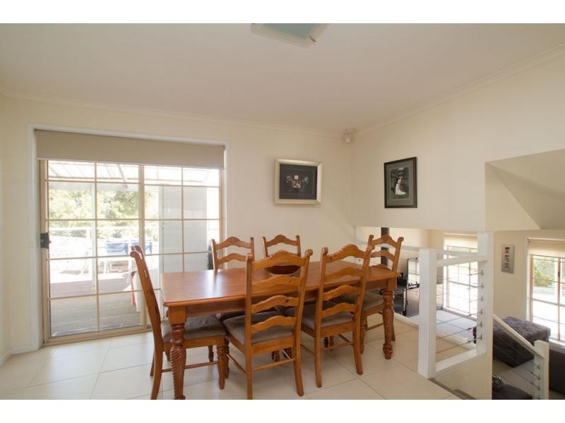 Flora Hill VIC 3550