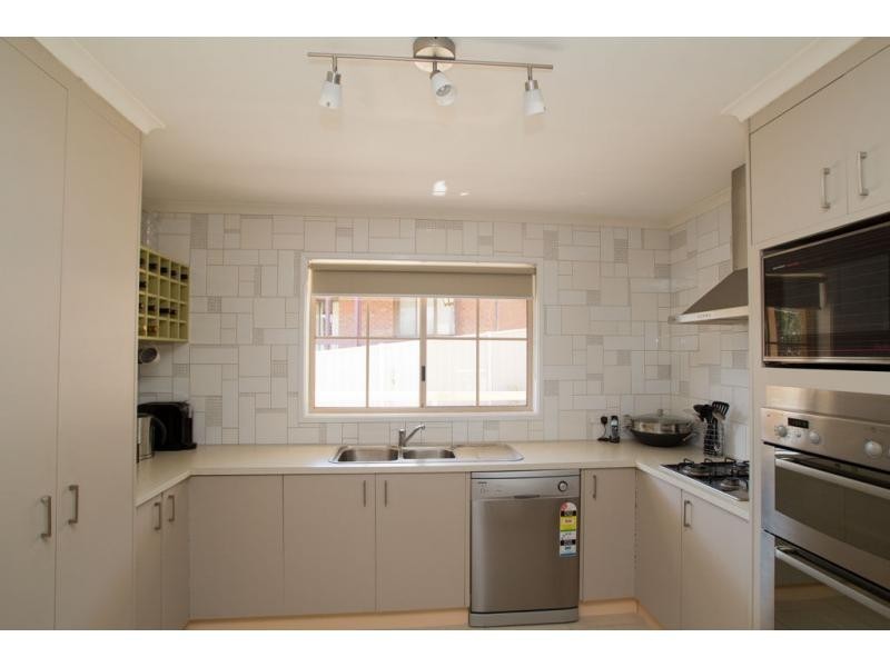 Flora Hill VIC 3550