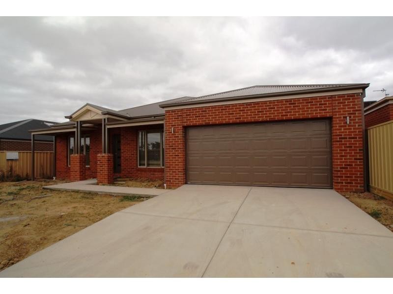 5 Lena Court, Strathfieldsaye VIC 3551