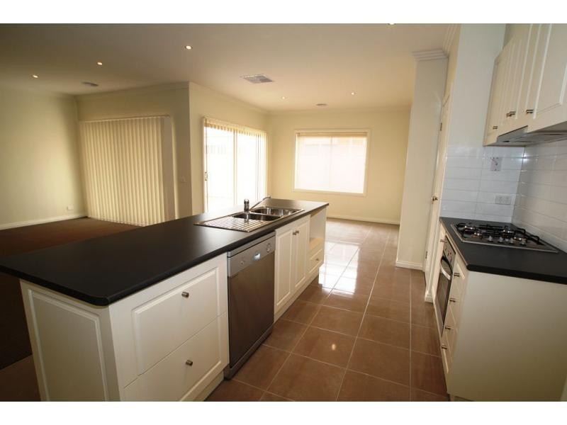 5 Lena Court, Strathfieldsaye VIC 3551