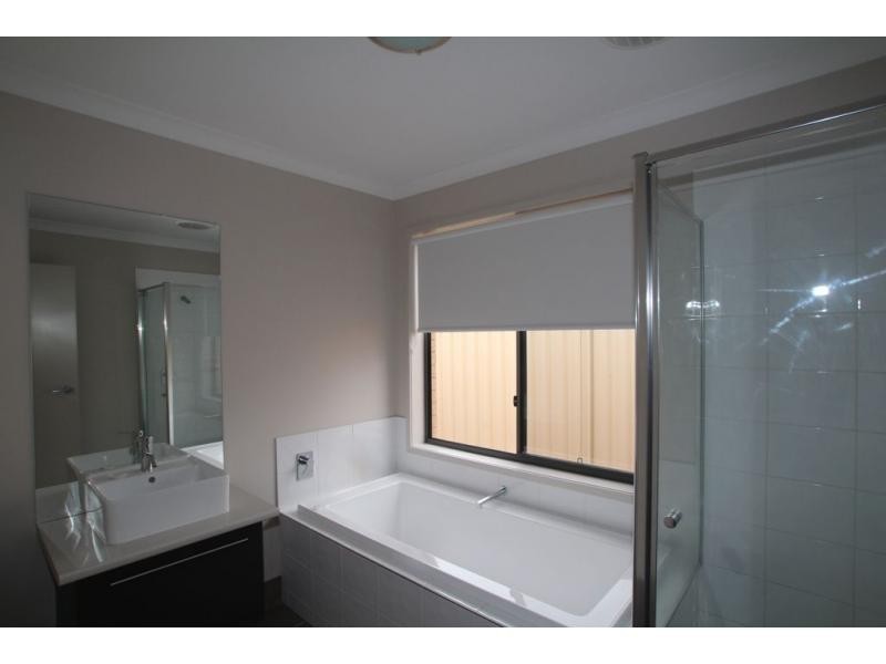 6 Lavery Court, Eaglehawk VIC 3556