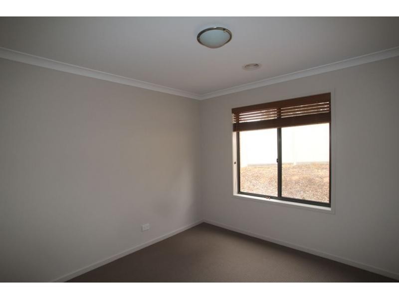 6 Lavery Court, Eaglehawk VIC 3556