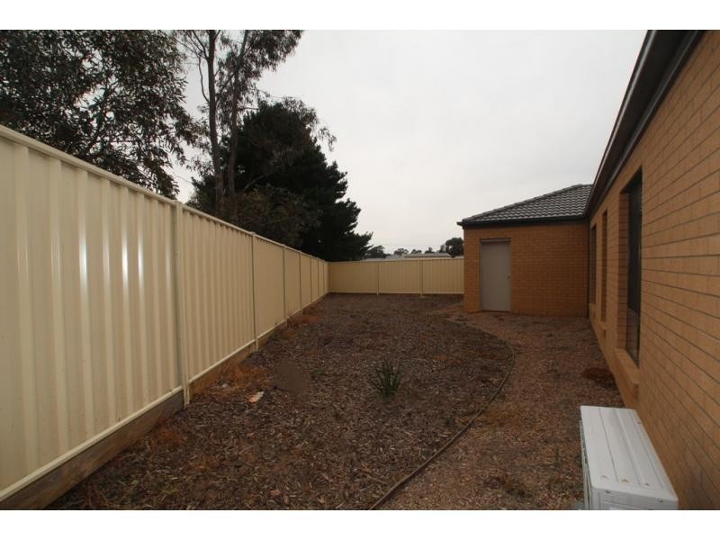 6 Lavery Court, Eaglehawk VIC 3556