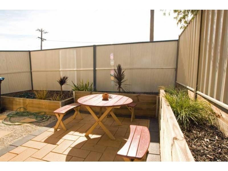 Unit 2/16 Skene Street, Kennington VIC 3550