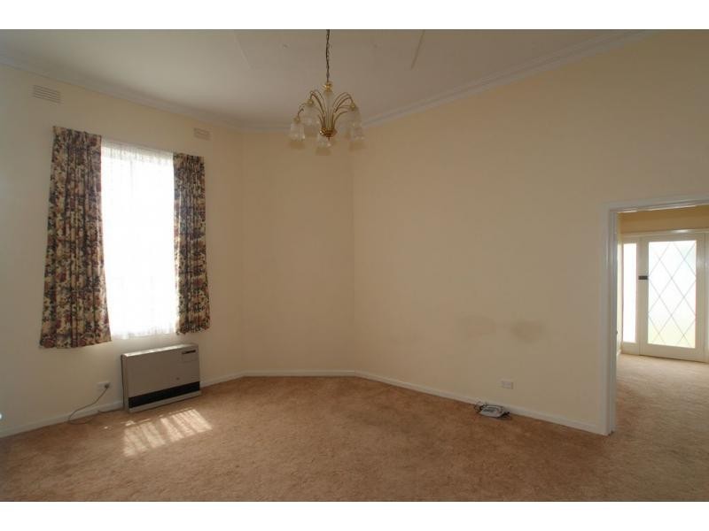 19 Nelson Street, California Gully VIC 3556