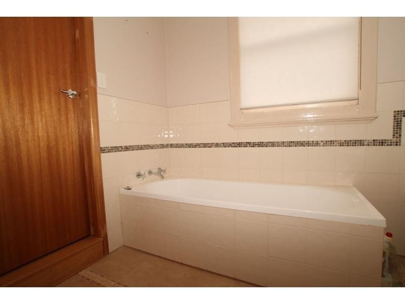 14 Albion, Kennington VIC 3550