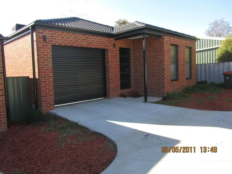 11B Ewing Avenue, Flora Hill VIC 3550