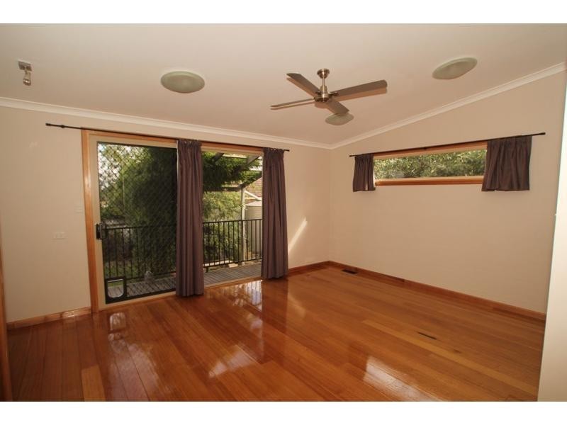 14 Albion Street, Kennington VIC 3550