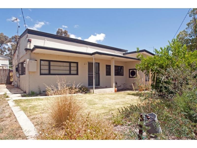 41 Houston Street, Quarry Hill VIC 3550