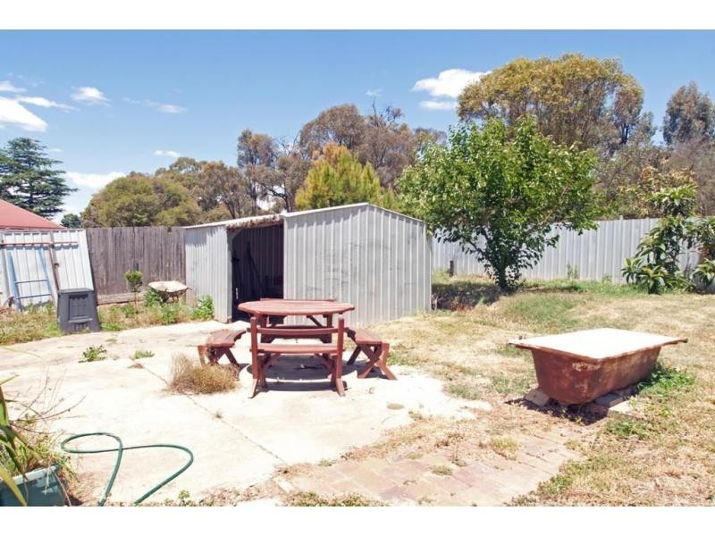 41 Houston Street, Quarry Hill VIC 3550