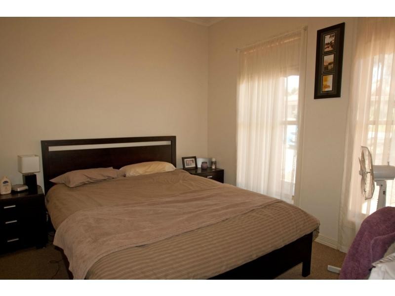 16A Peppertree Grove, Strathdale VIC 3550
