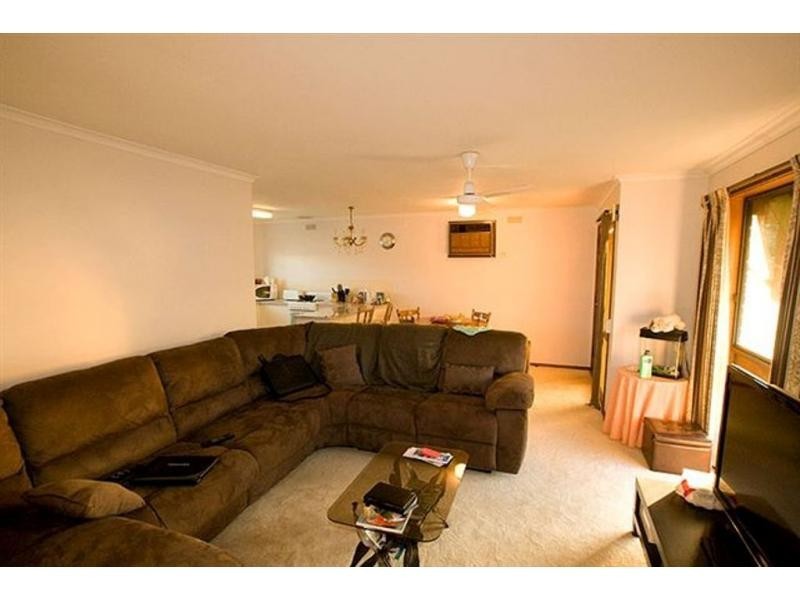 1B Bunting Court, Strathdale VIC 3550