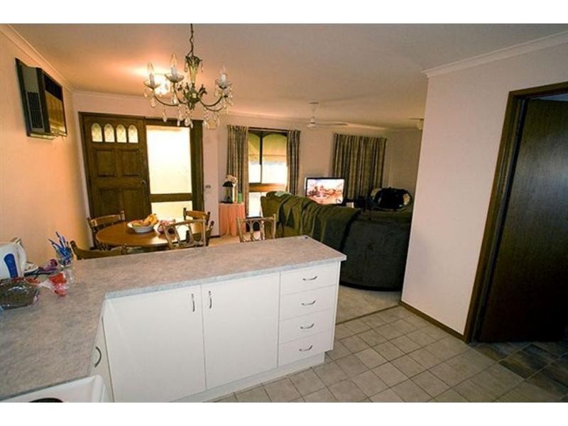 1B Bunting Court, Strathdale VIC 3550