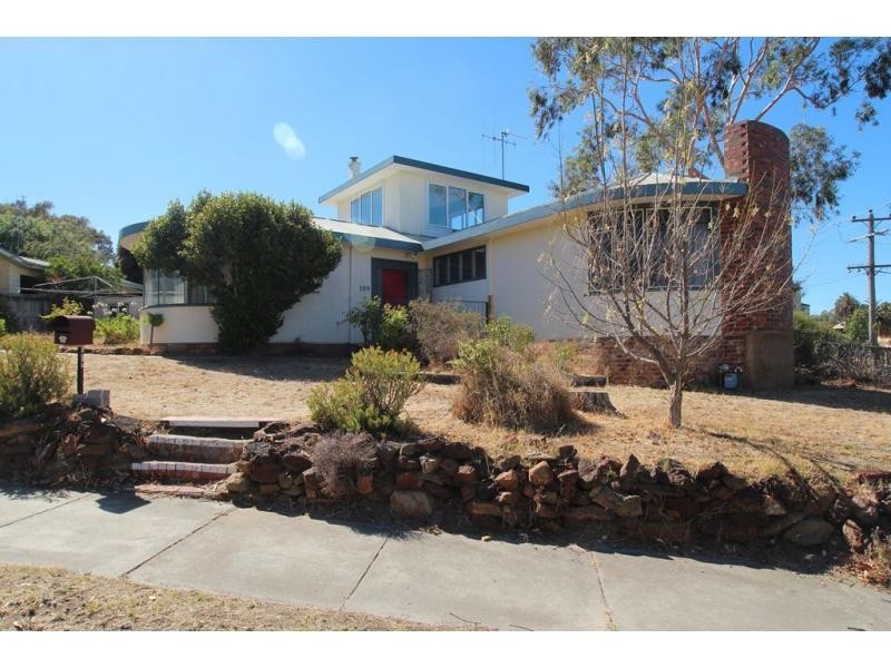 189 St Aidans Road, Kennington VIC 3550