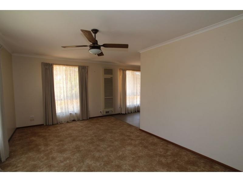 Unit 1/28 Averys Road, Eaglehawk VIC 3556