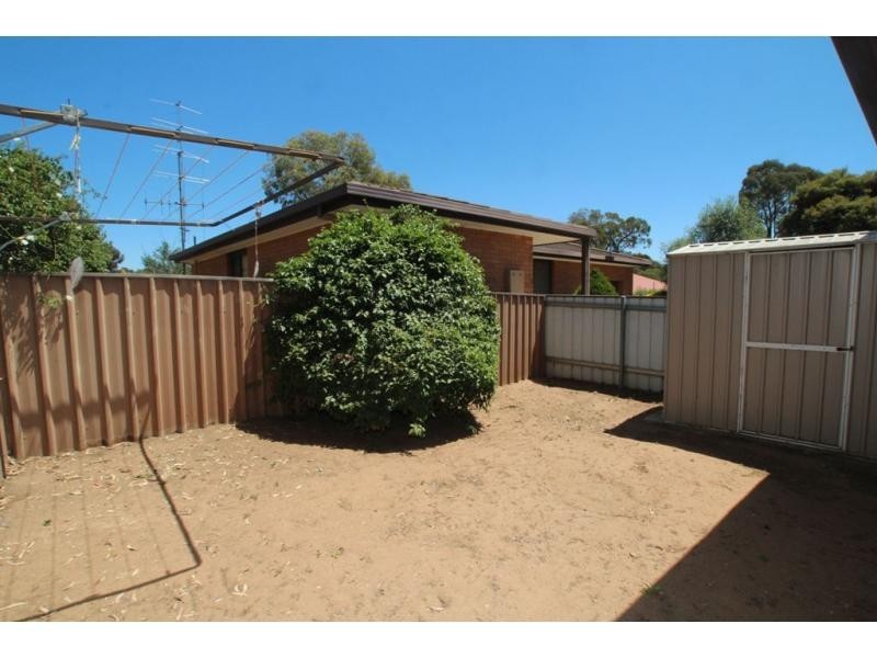 Unit 1/28 Averys Road, Eaglehawk VIC 3556