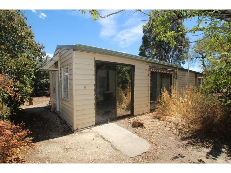 26 Mitchell Street, Axedale VIC 3551