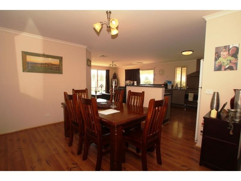 32 Glenwill Drive, Epsom VIC 3551